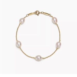 Tiffany’s  pearl by the foot Elsa peretti bracelet